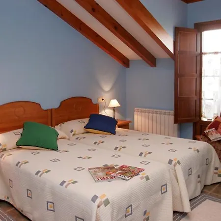 Rurales Los Pontigos * El Franco